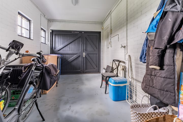 Photo 52 of Halve Raak 49