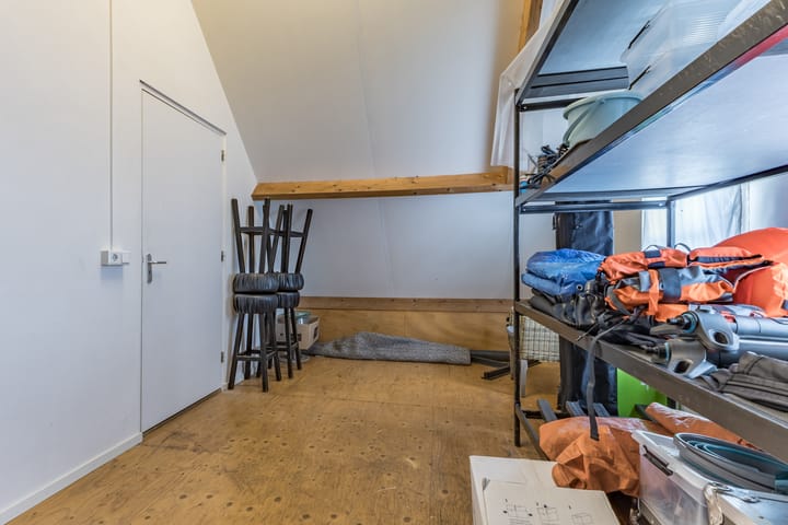 Photo 65 of Halve Raak 49