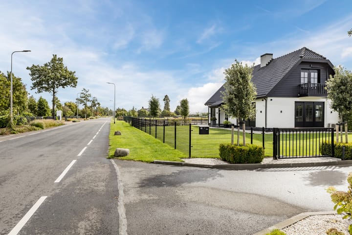 Photo 71 of Halve Raak 49