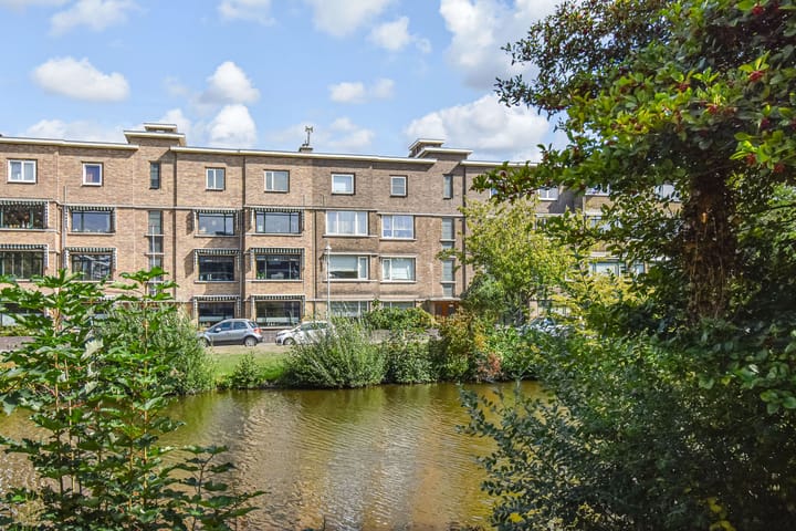 Photo 2 of Pinksterbloemplein 28