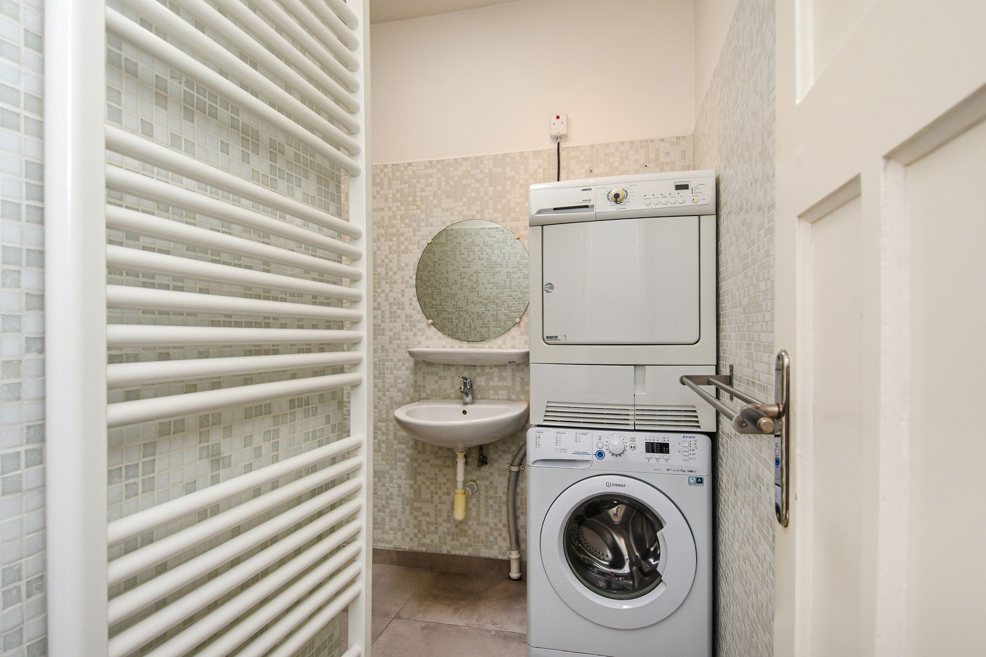 Foto 18 van Elise van Calcarstraat 43