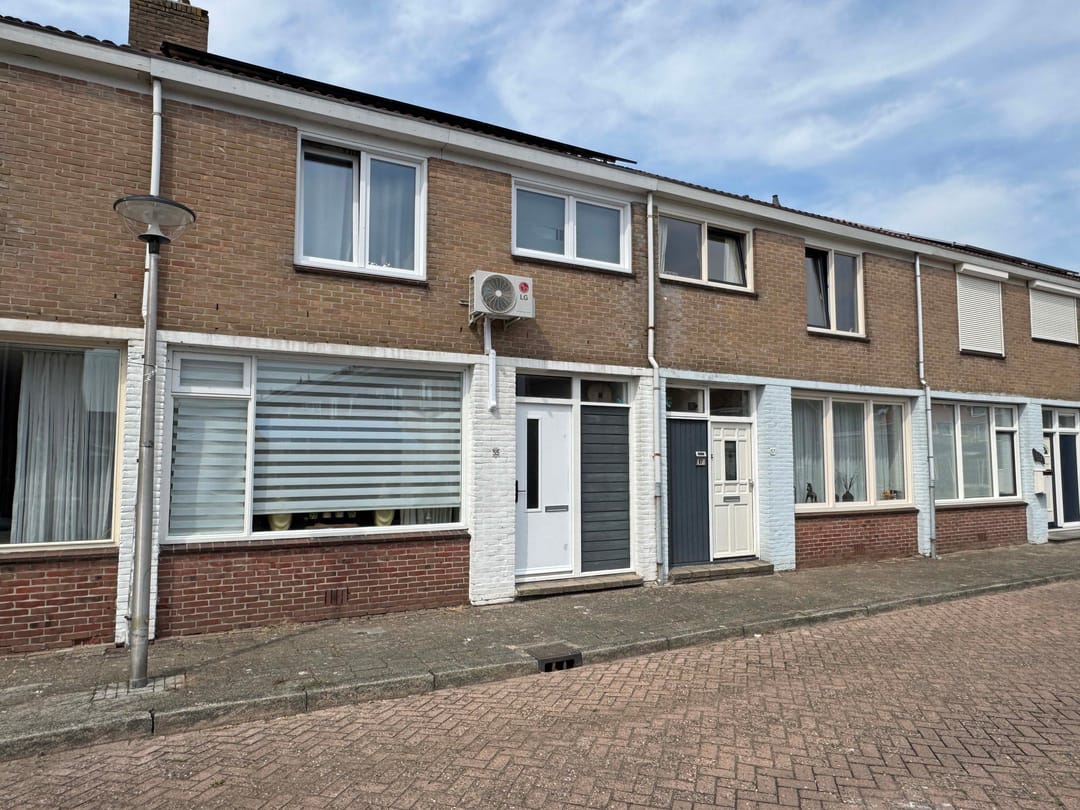 Photo 1 of Johannes Vermeerstraat 55