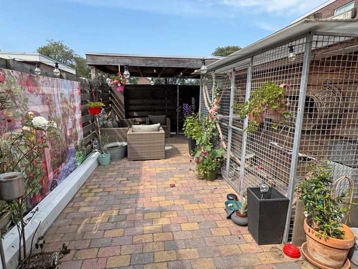 Photo 4 of Johannes Vermeerstraat 55