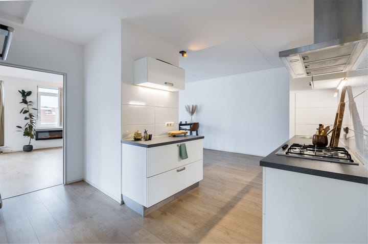 Foto 12 van Westerstraat 152