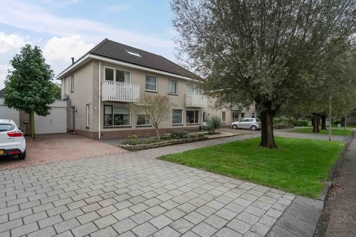 Photo 2 of Gareel 32