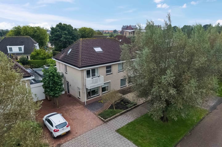 Photo 42 of Gareel 32