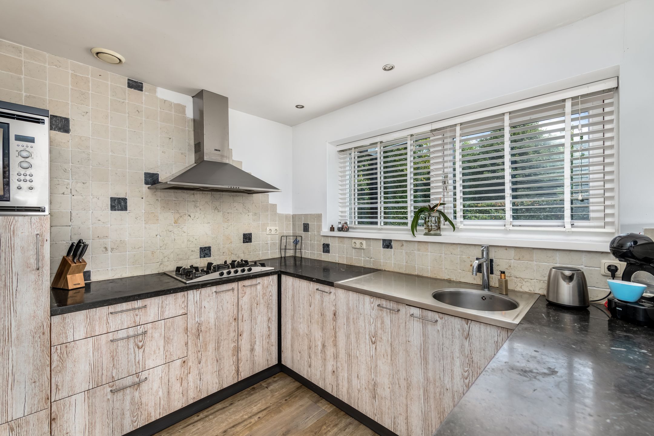 Foto 15 van De Geasten 10