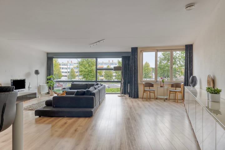 Photo 2 of Damsterkade 8-5