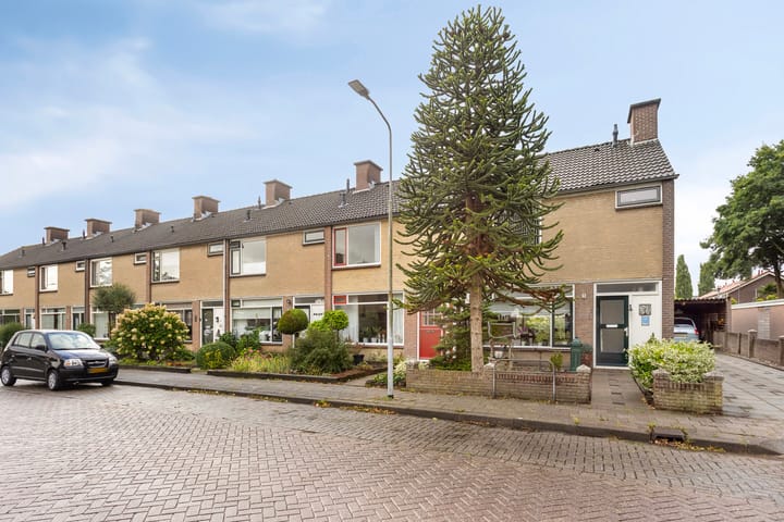 Achtkarspelenstraat 4