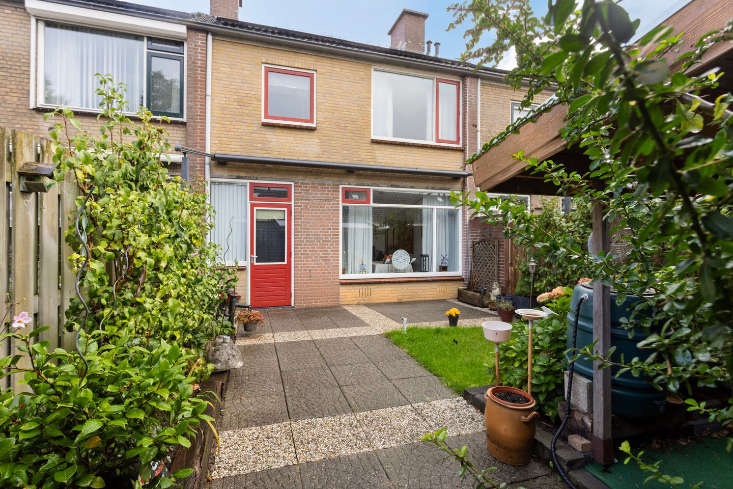 Photo 34 of Achtkarspelenstraat 4