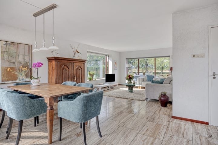 Photo 11 of J.S. Bachstraat 4