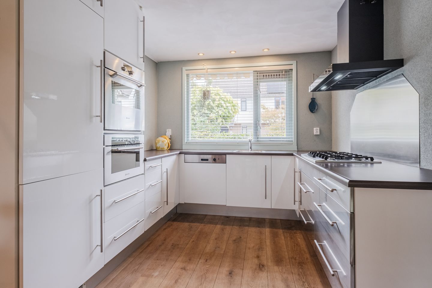 Foto 14 van Hermelijnweide 41