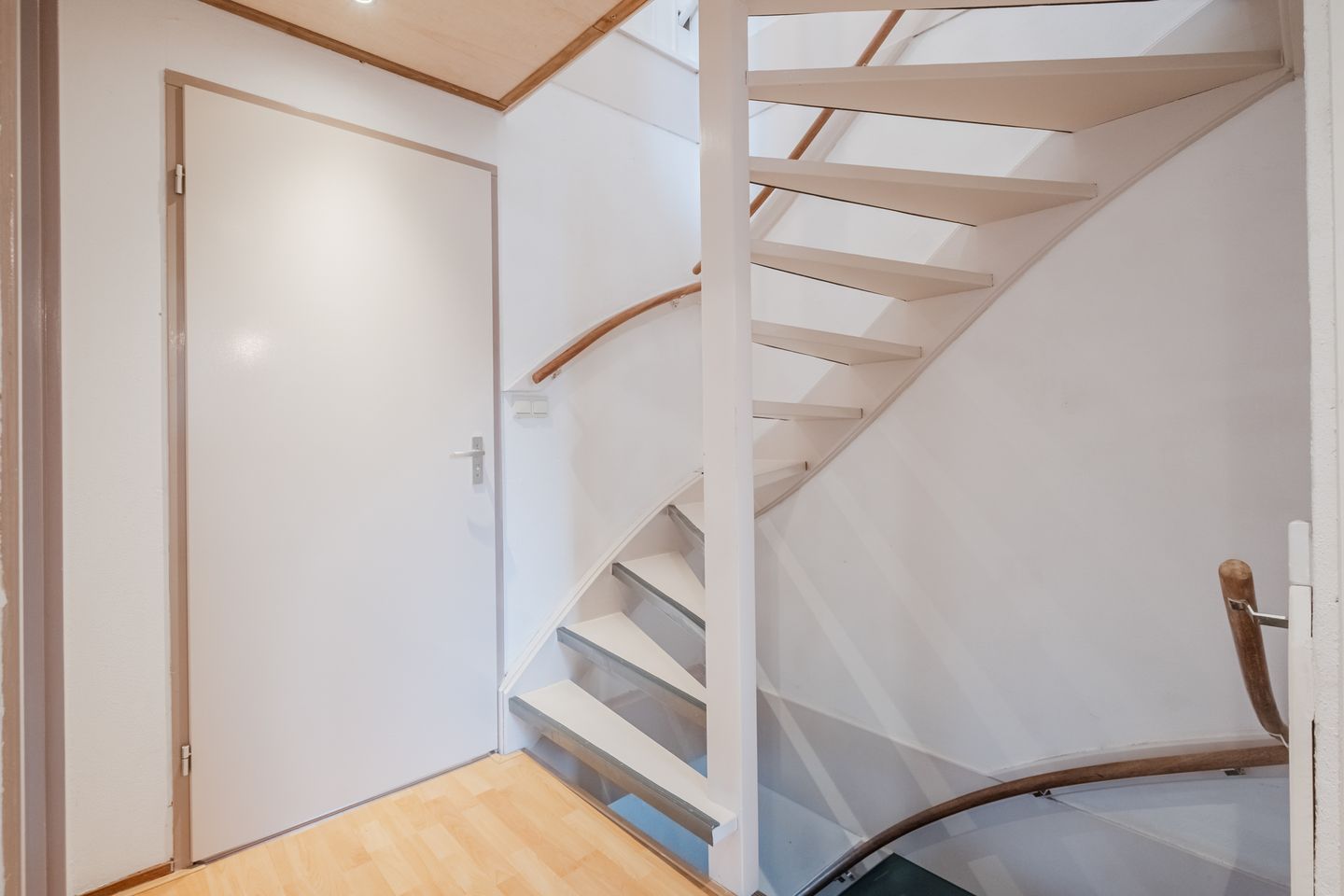 Foto 25 van Hermelijnweide 41