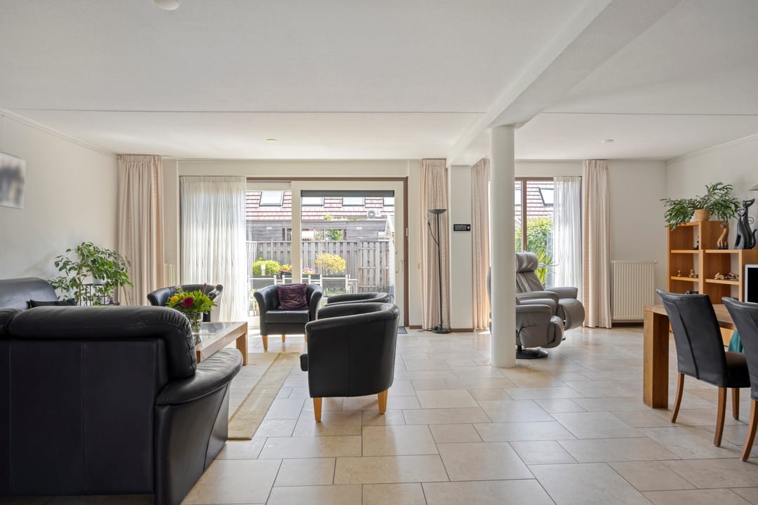 Foto 11 van Kleefkruid 16