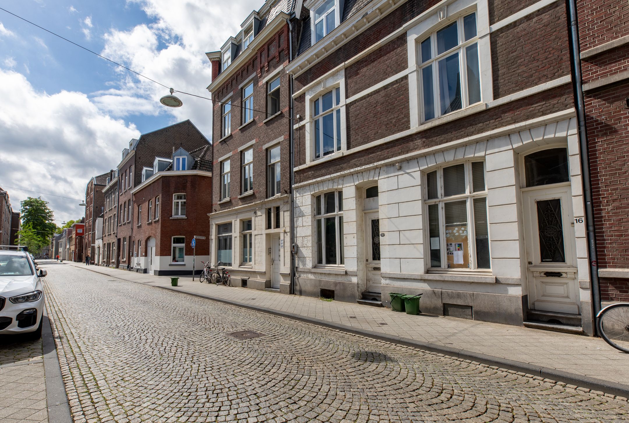 Photo 3 of Wycker Grachtstraat 16