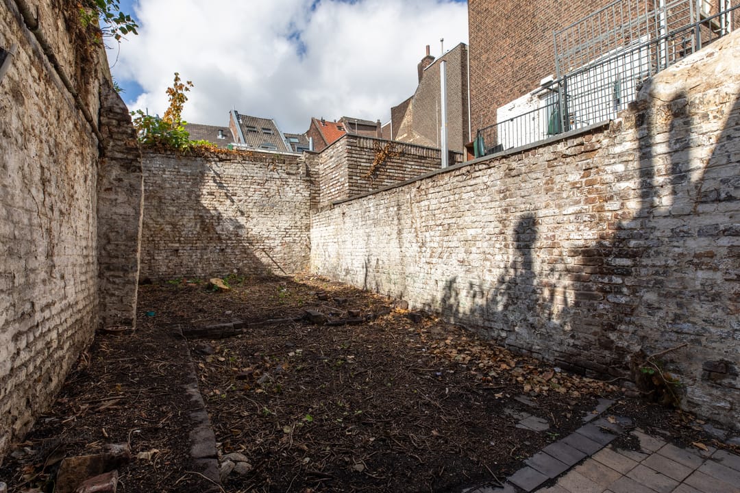 Photo 11 of Wycker Grachtstraat 16