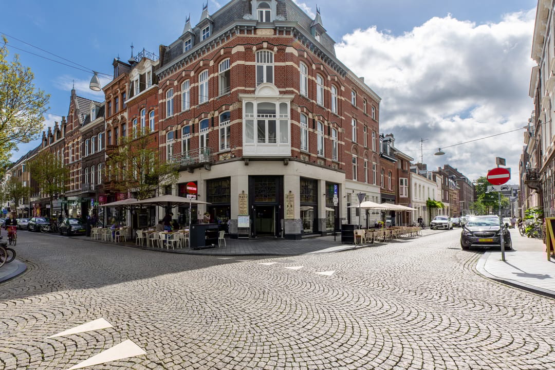 Photo 26 of Wycker Grachtstraat 16