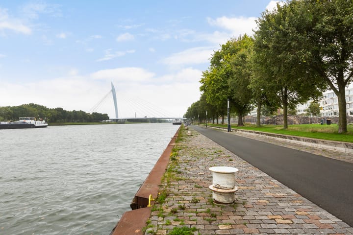 Foto 33 van Afrikalaan 47