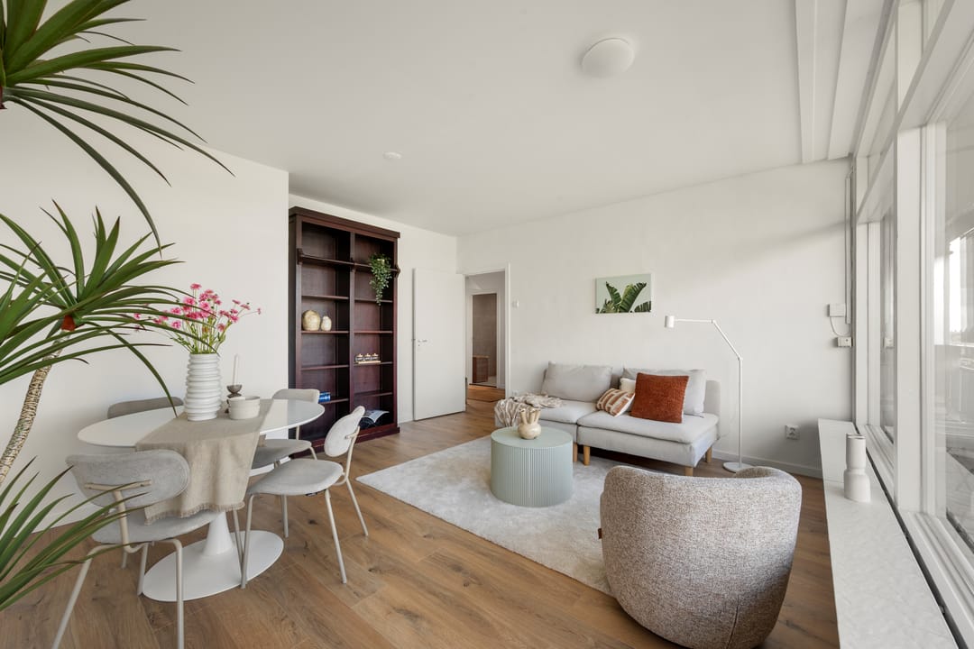 Photo 2 of Schouwenselaan 87