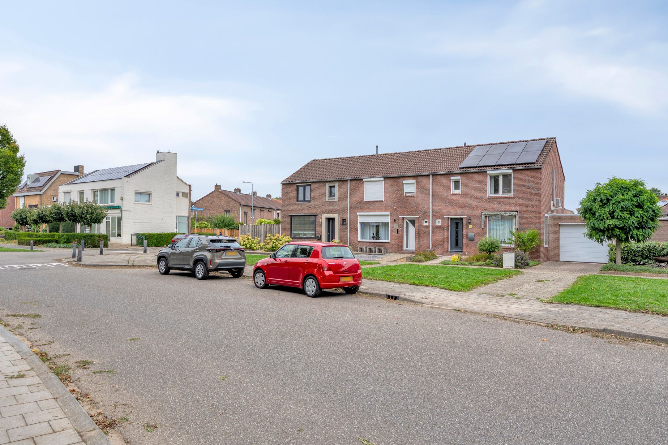 Foto 6 van Broeksittarderweg 128