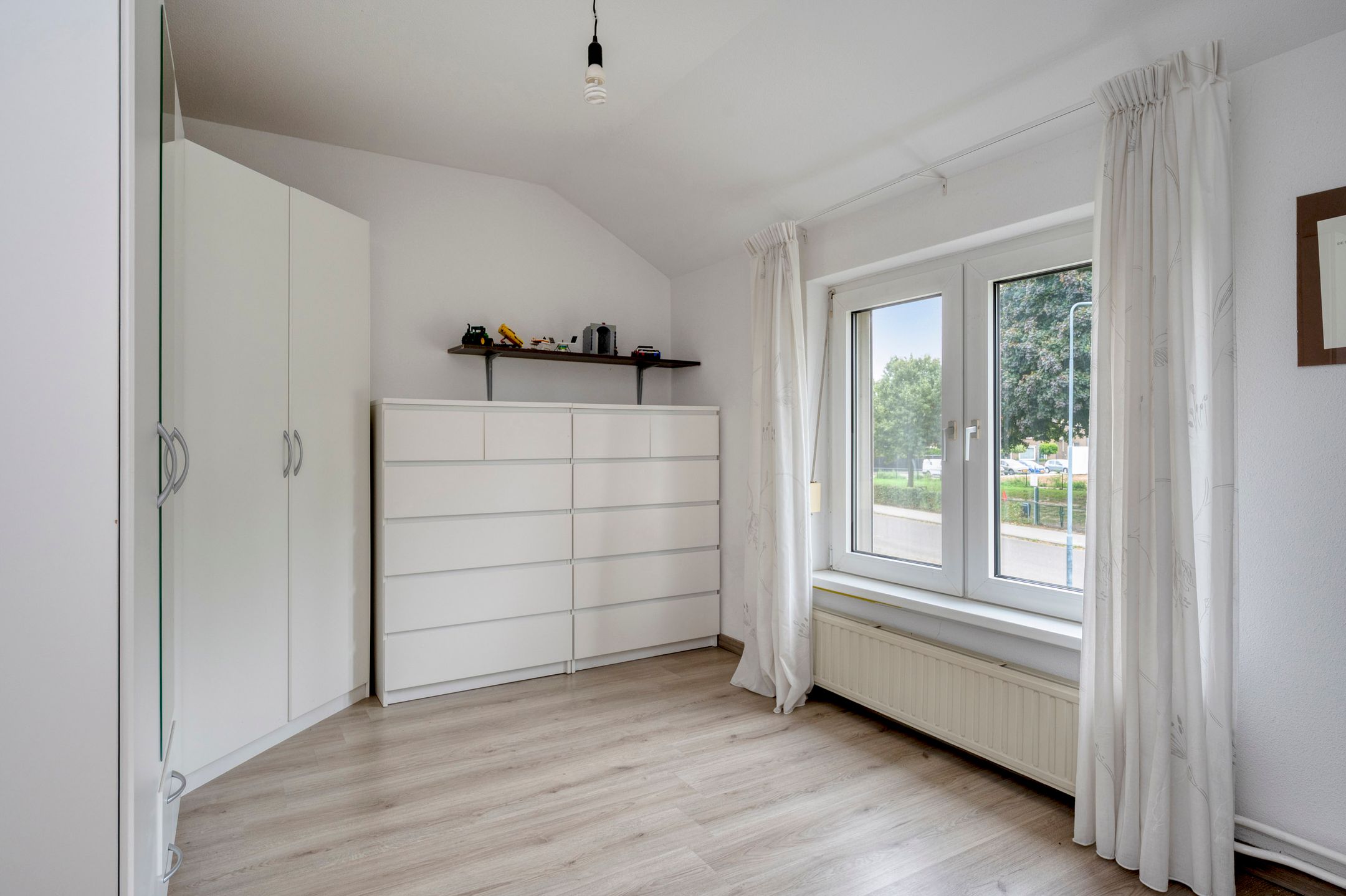 Foto 30 van Broeksittarderweg 128