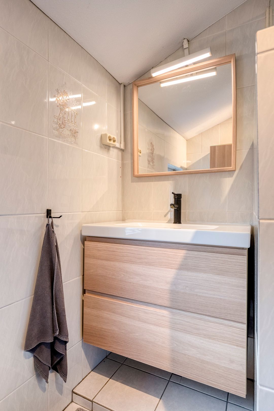 Foto 32 van Broeksittarderweg 128