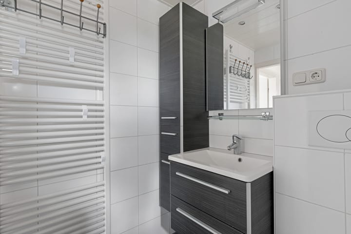 Photo 33 of Barnar 88