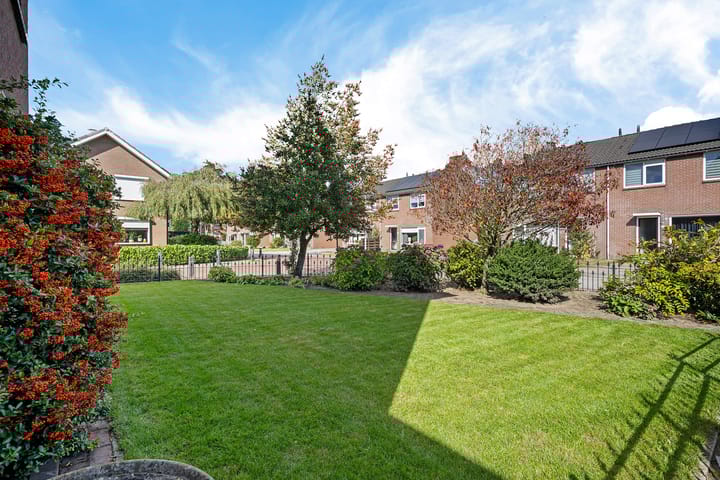 Photo 45 of Barnar 88