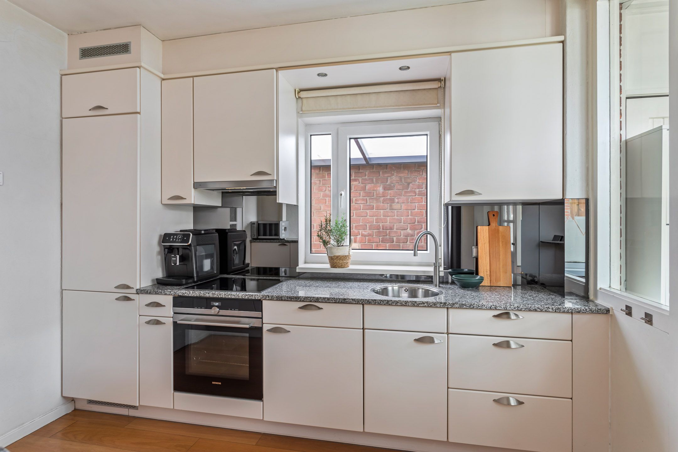 Photo 3 of Wielewaalstraat 6