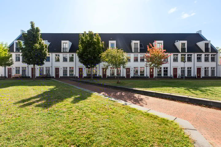 Foto 47 van Burgemeestersplantsoen 10