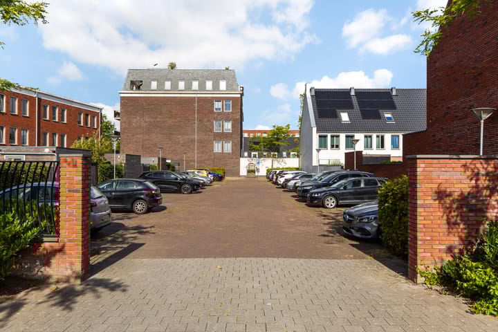 Foto 48 van Burgemeestersplantsoen 10