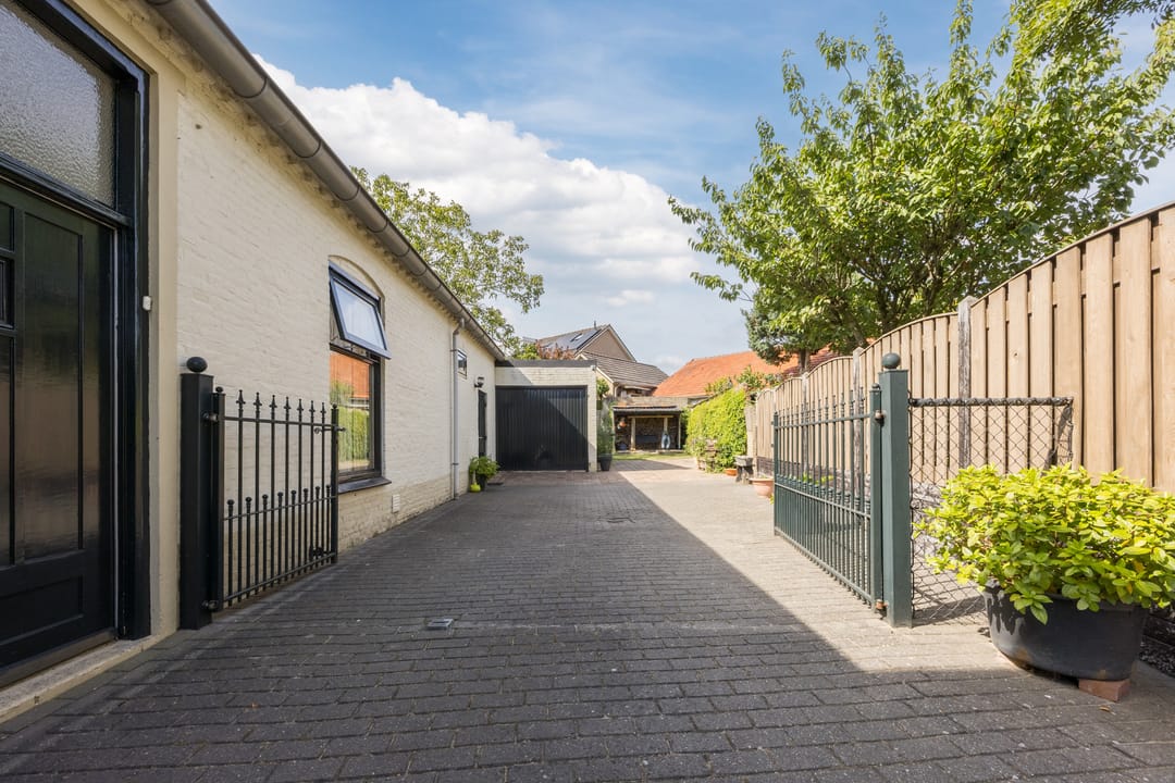 Photo 8 of Karstraat 9