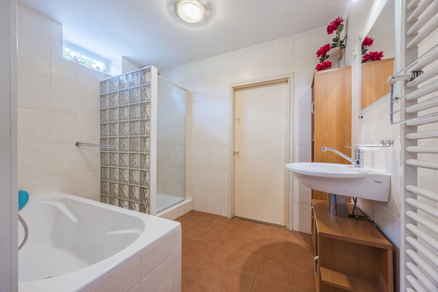 Photo 19 of Karstraat 9