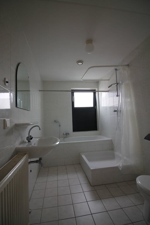 Photo 12 of Laat 212-B