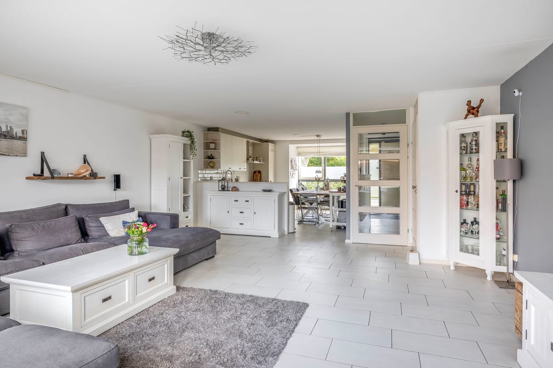 Foto 11 van Aarlanderveenstraat 23