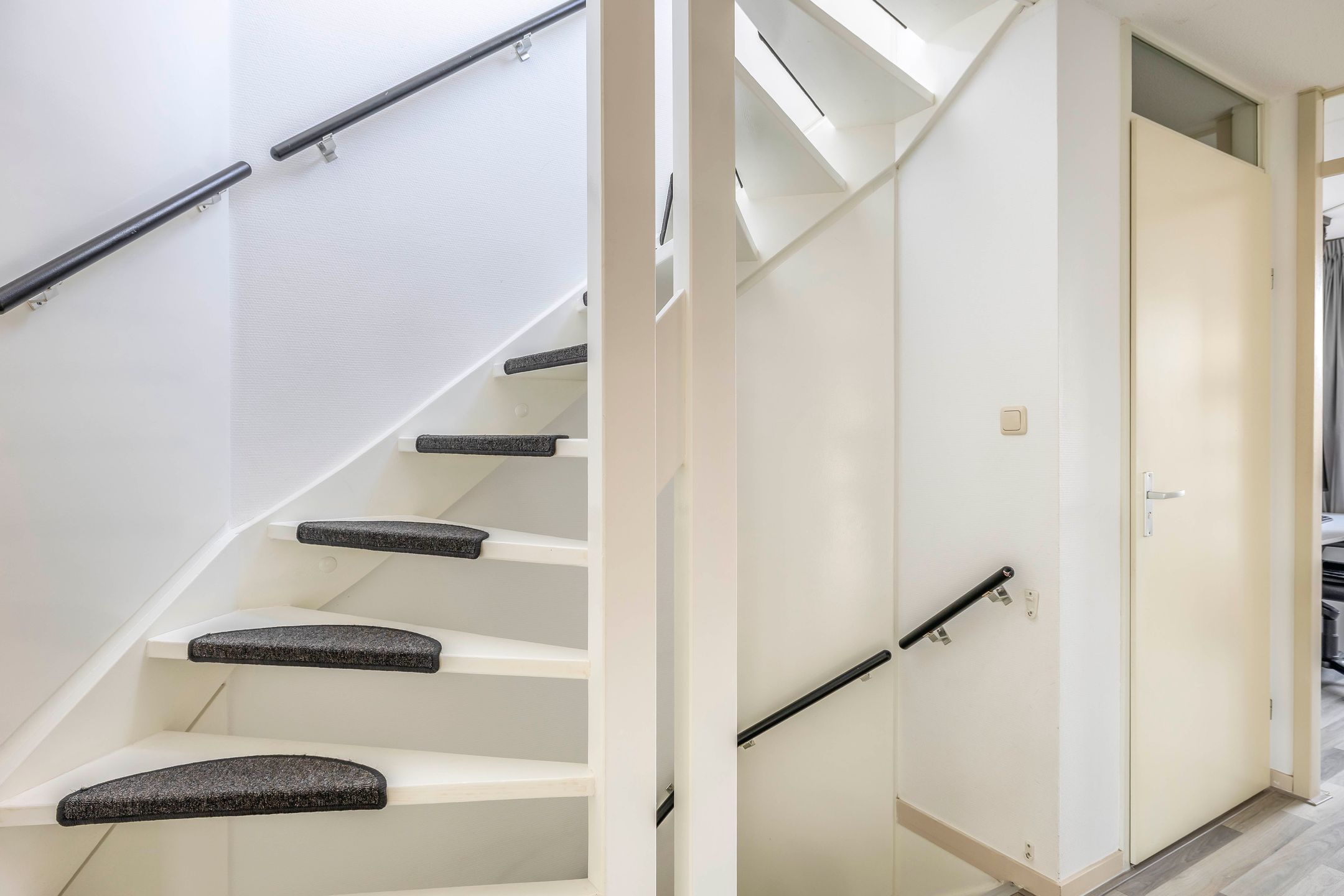 Foto 24 van Aarlanderveenstraat 23