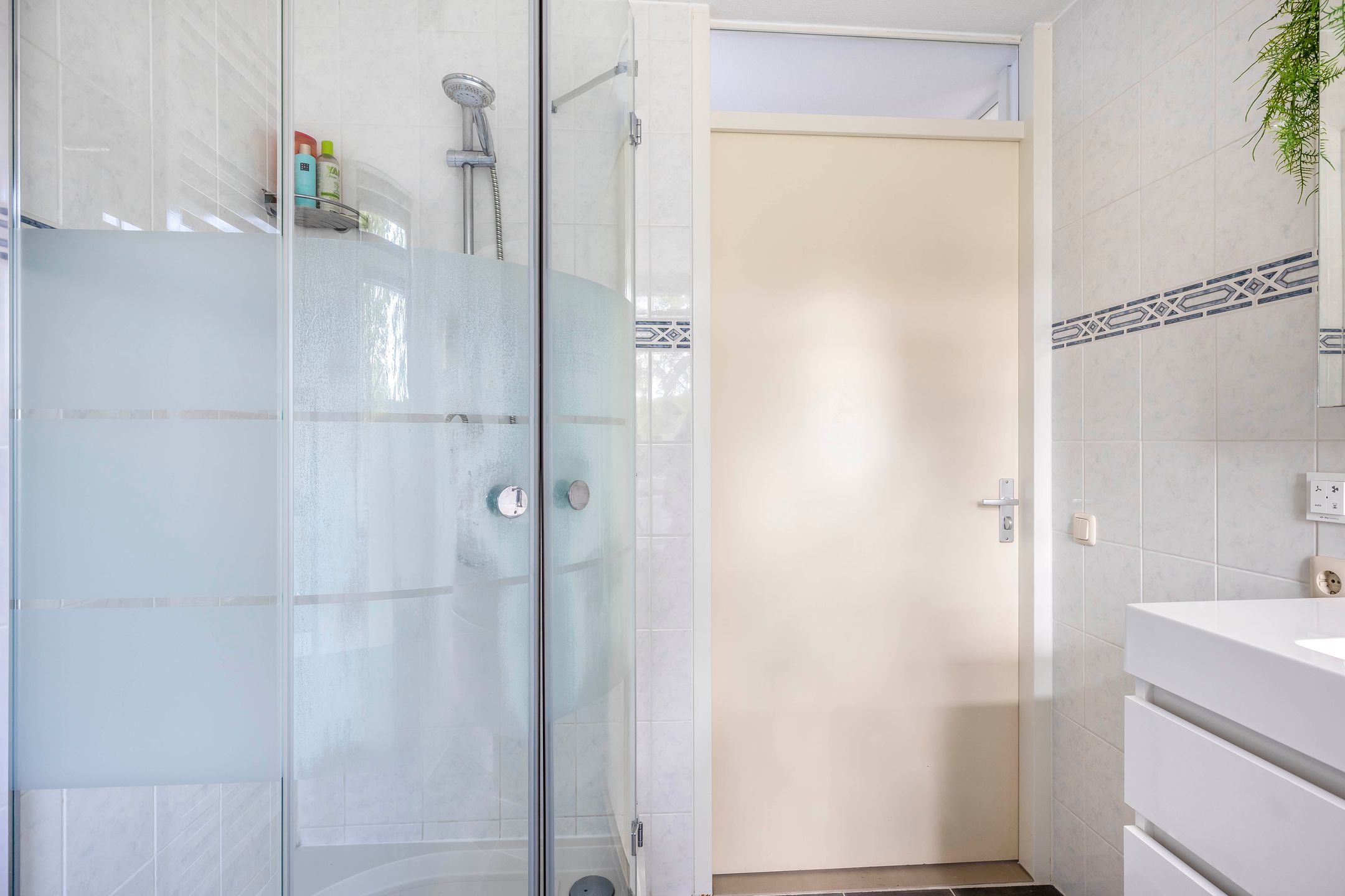 Foto 30 van Aarlanderveenstraat 23