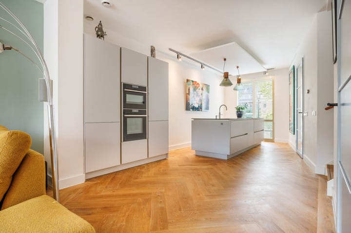 Photo 12 of Haarlemmerweg 42-B