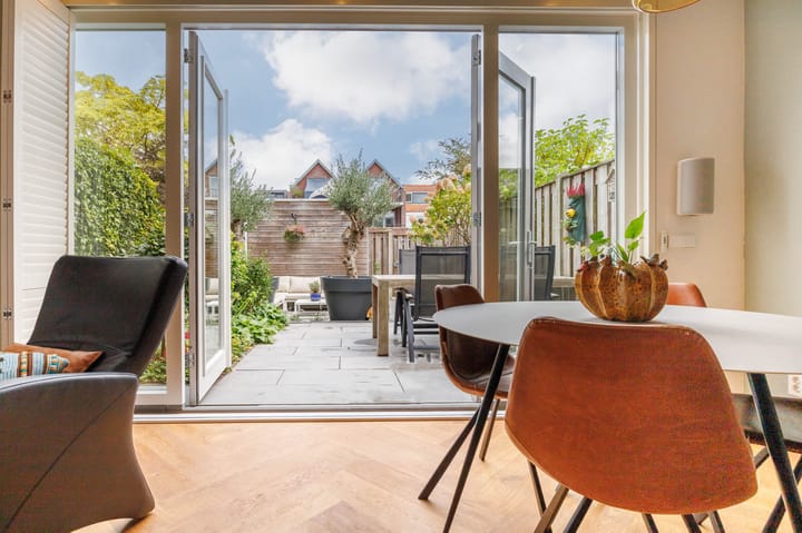 Photo 21 of Haarlemmerweg 42-B