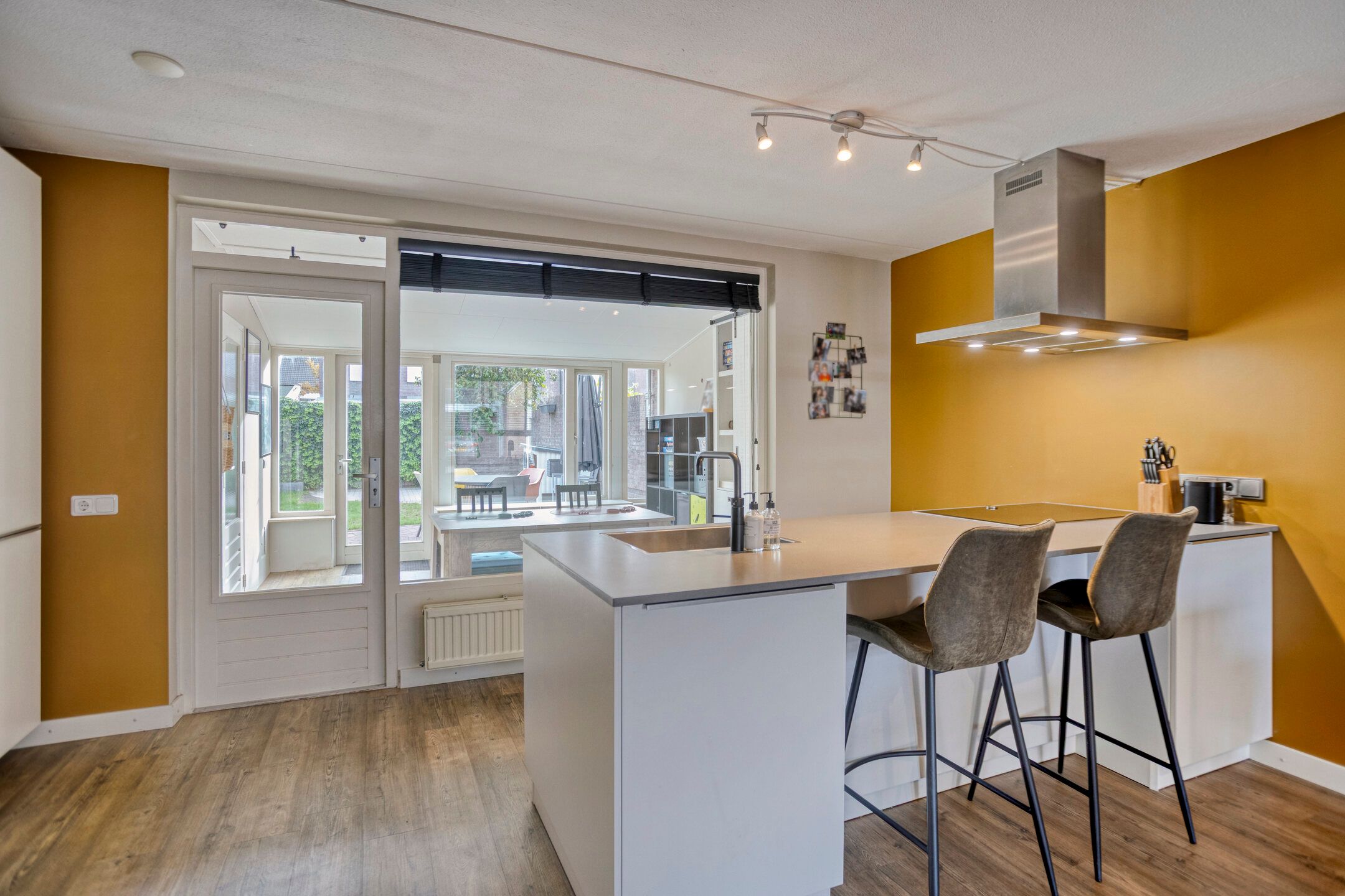 Photo 12 of Pinksterbloem 39