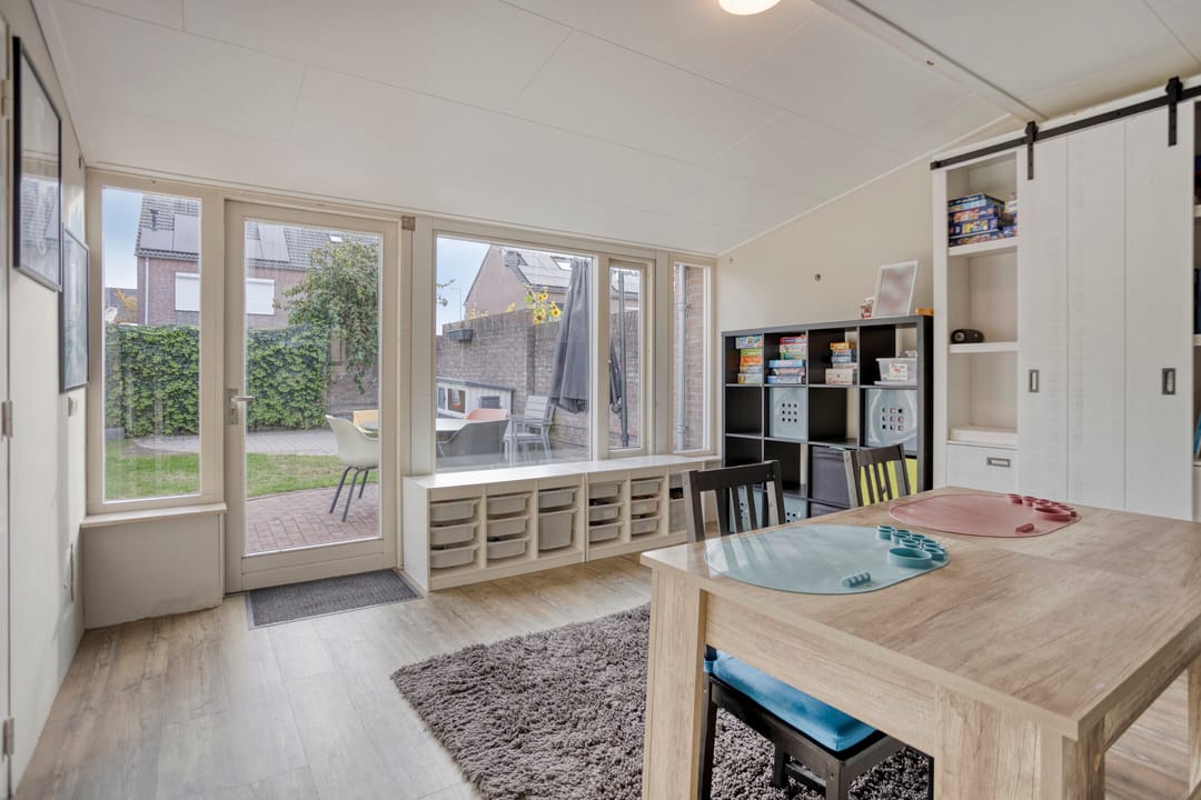 Photo 16 of Pinksterbloem 39