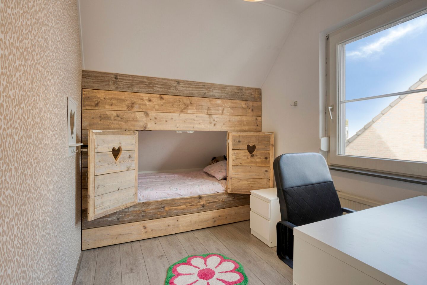 Photo 25 of Pinksterbloem 39