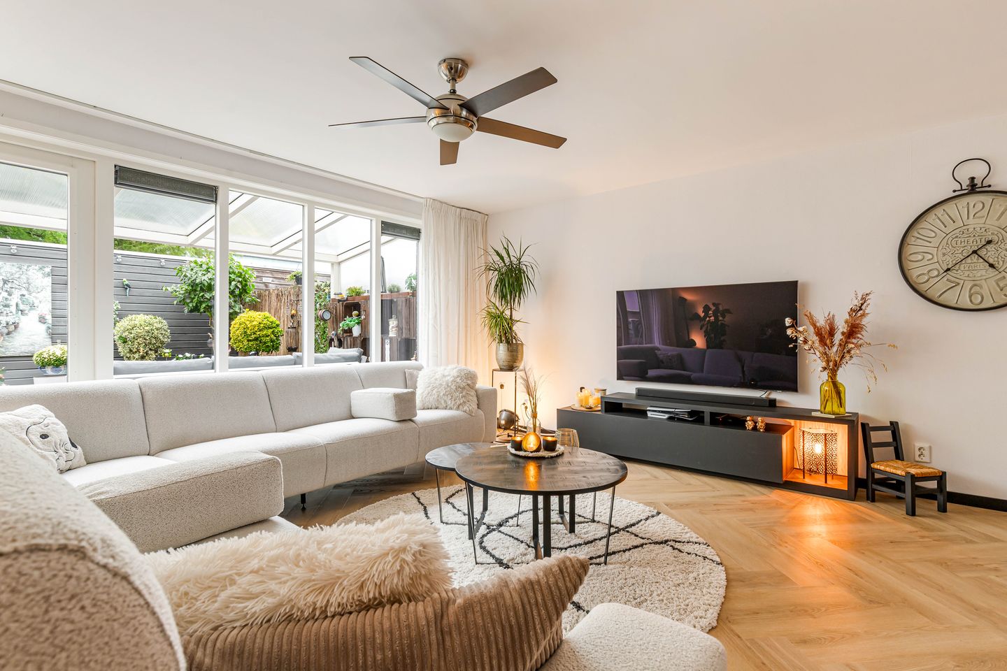 Foto 10 van Monetstraat 13