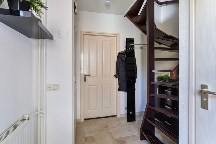 Foto 7 van Kristalstoep 22