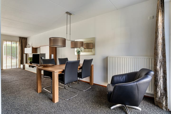 Foto 13 van Kristalstoep 22