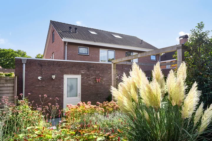 Foto 37 van Kristalstoep 22