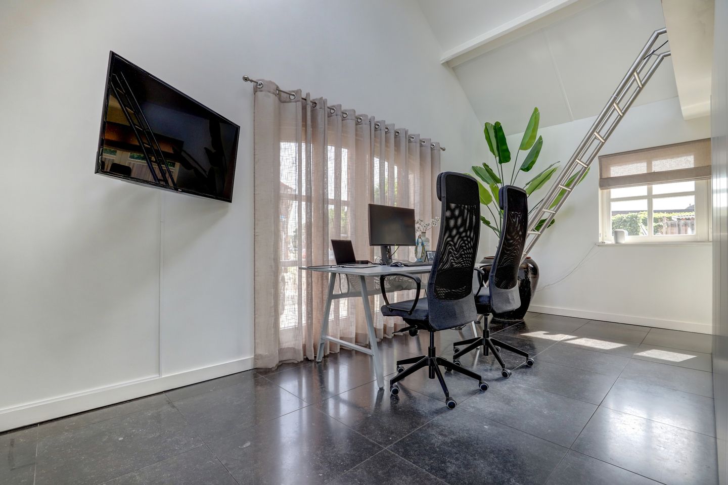 Foto 4 van Vincent van Goghstraat 1