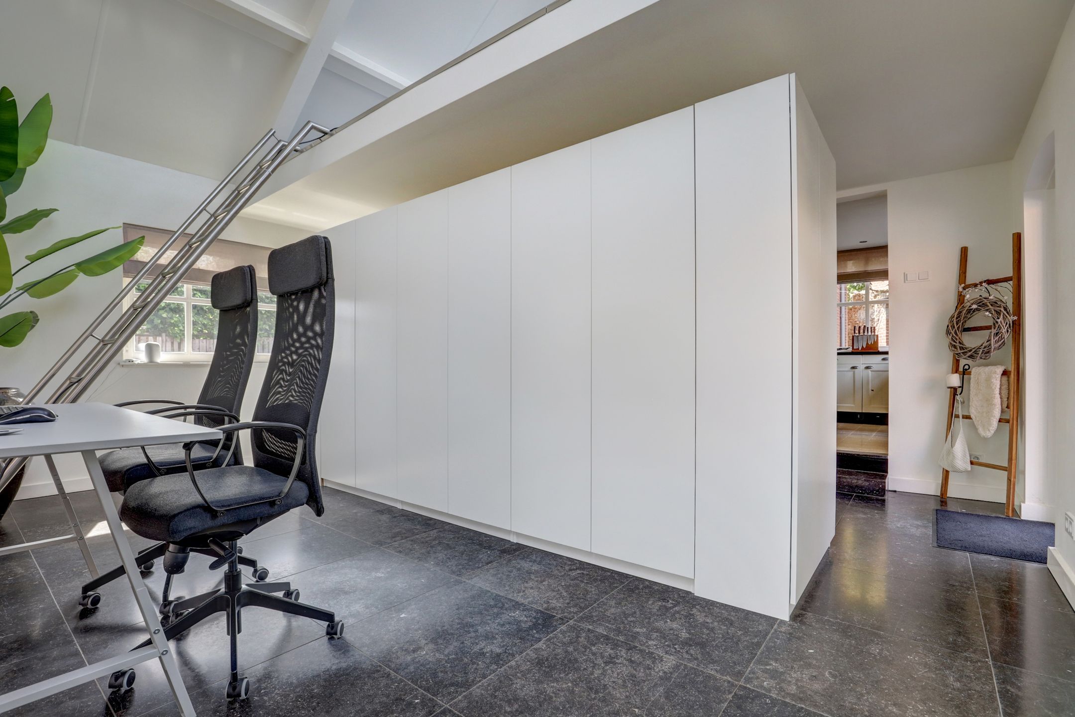 Foto 12 van Vincent van Goghstraat 1