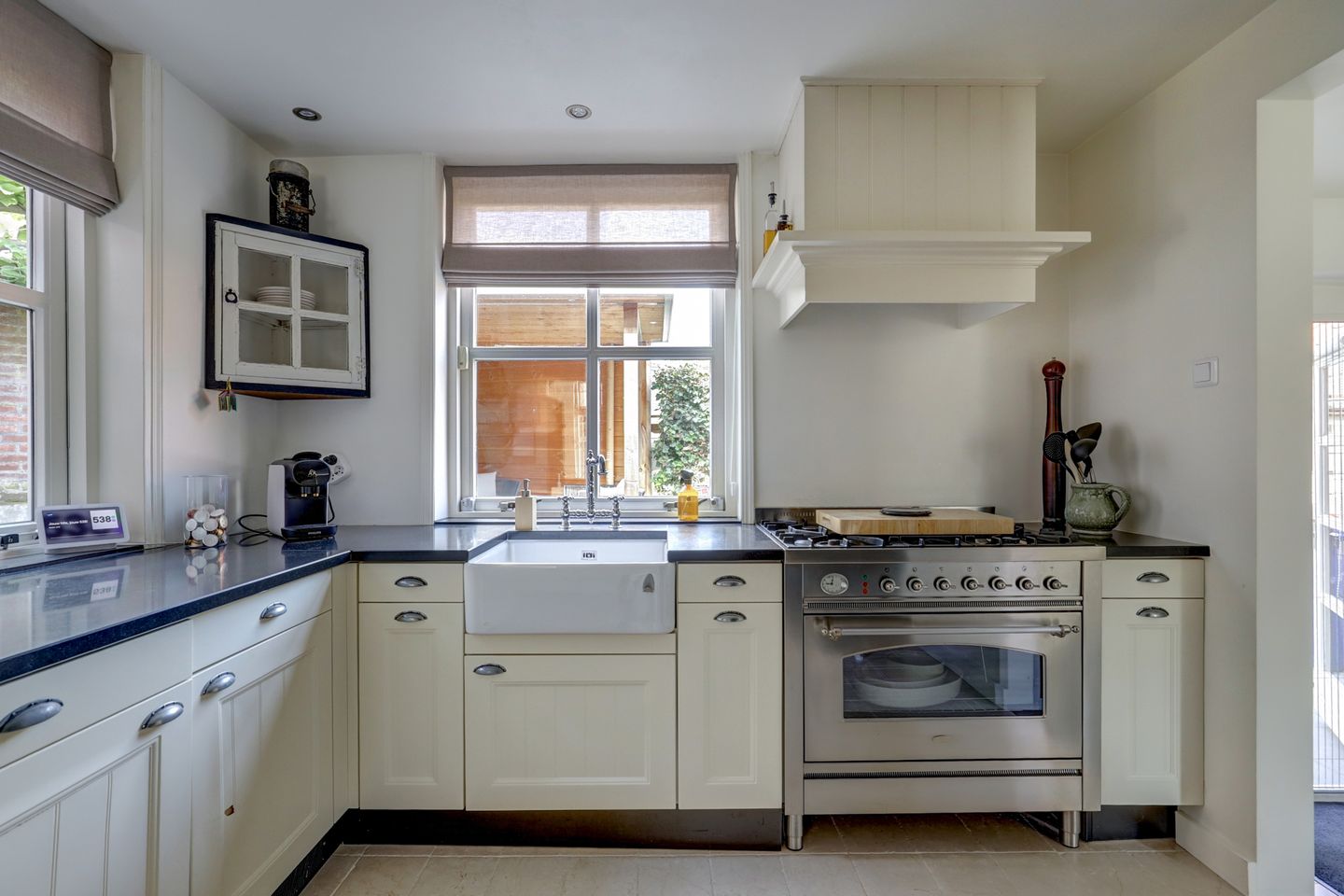 Foto 14 van Vincent van Goghstraat 1