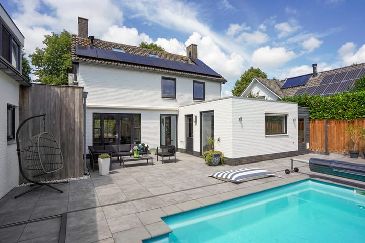 Photo 3 of Schoolstraat 2